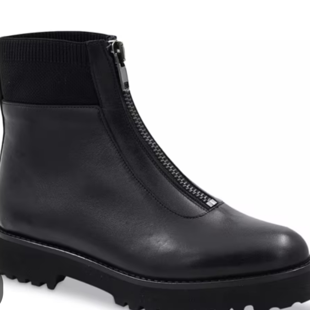 Andre Assous Palma Bootie... Size 7.5